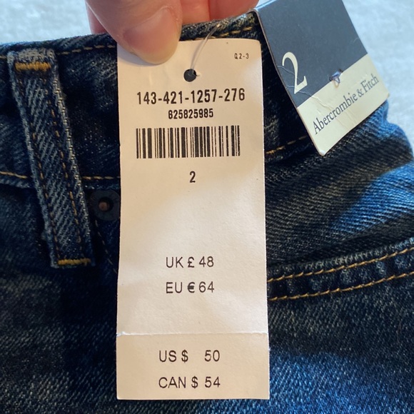 Abercrombie & Fitch denim skirt. - Picture 6 of 6